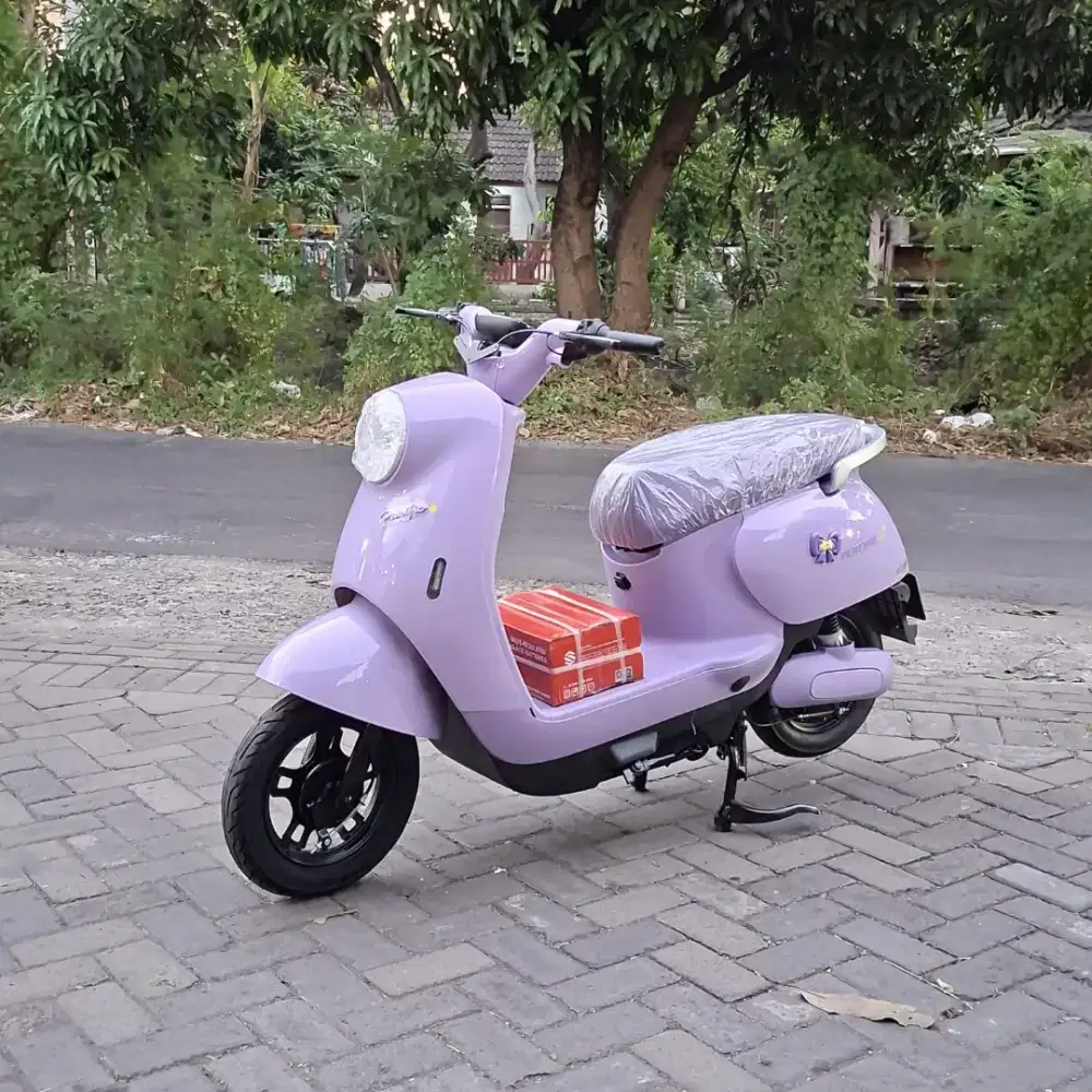SEPEDA LISTRIK MODEL TERBARU CICILAN MURAH MERIAH