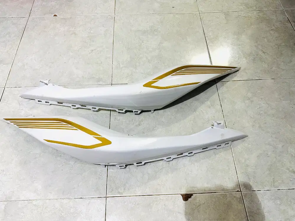 Aerox 155 body belakang & knalpot