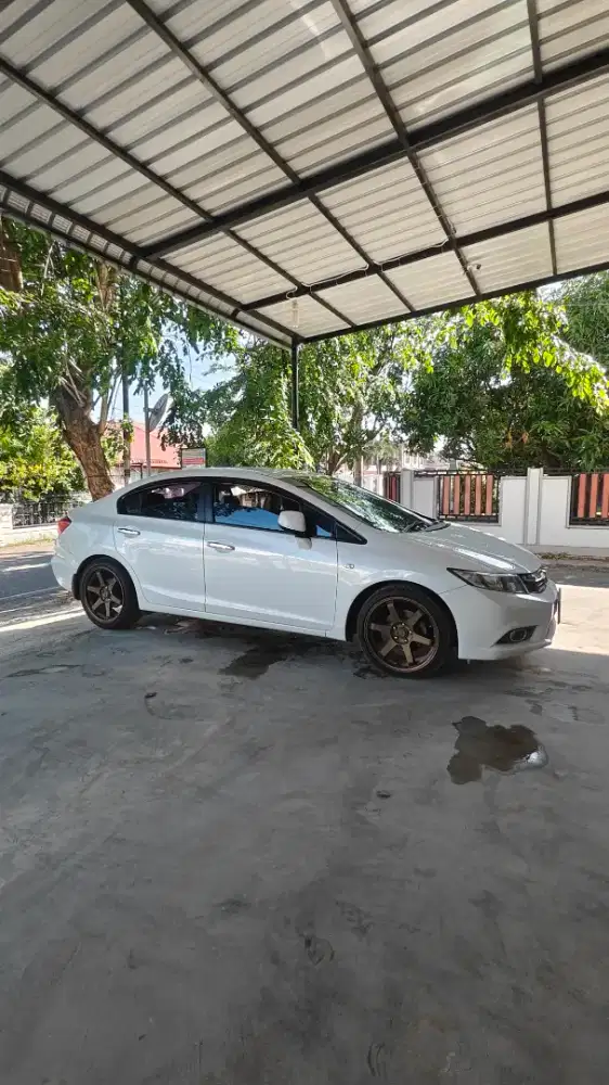 CIVIC FB 1.8 AT. TRIPTONIC
