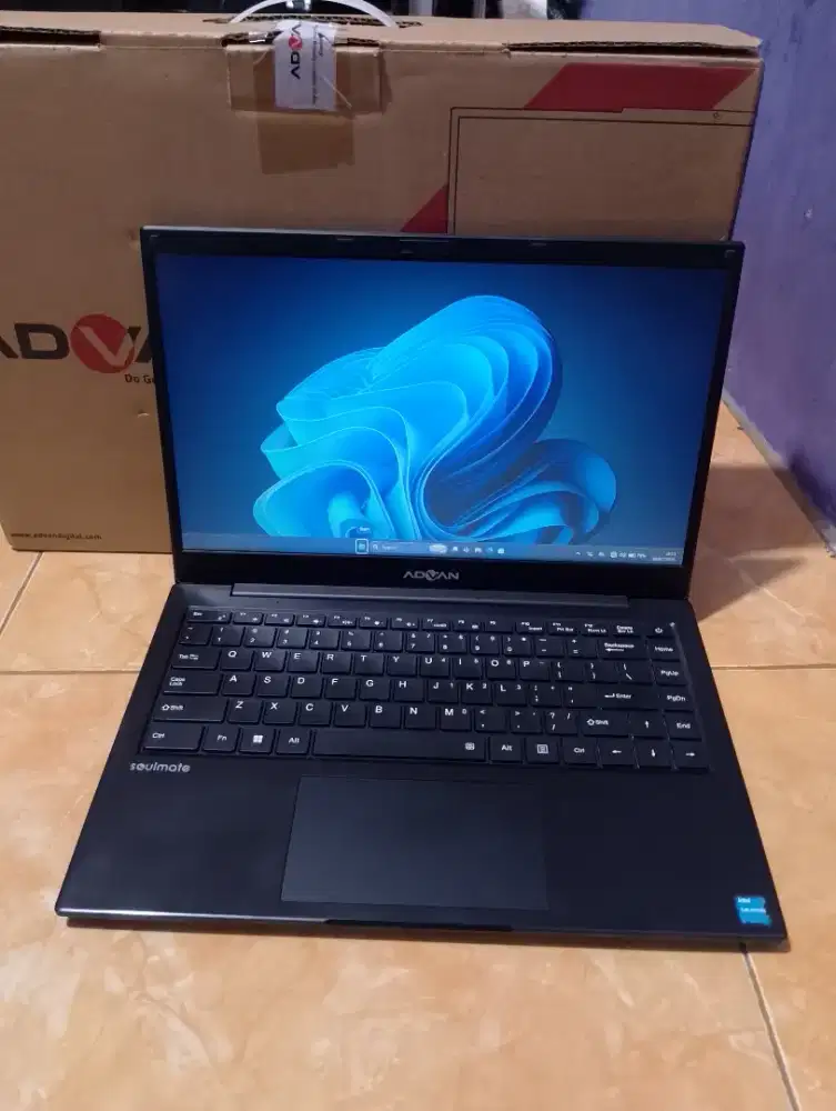 Laptop advan soulmate like new mulus fullset