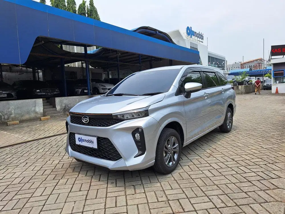 DP 1 JUTA Daihatsu Xenia 1.3 R ADS Bensin-AT 2023 Silver CWIPB