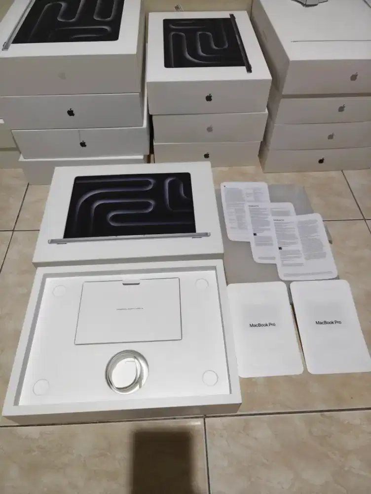 Box MacBook PRO 14 inci M5 PRO iBox Original Copotan