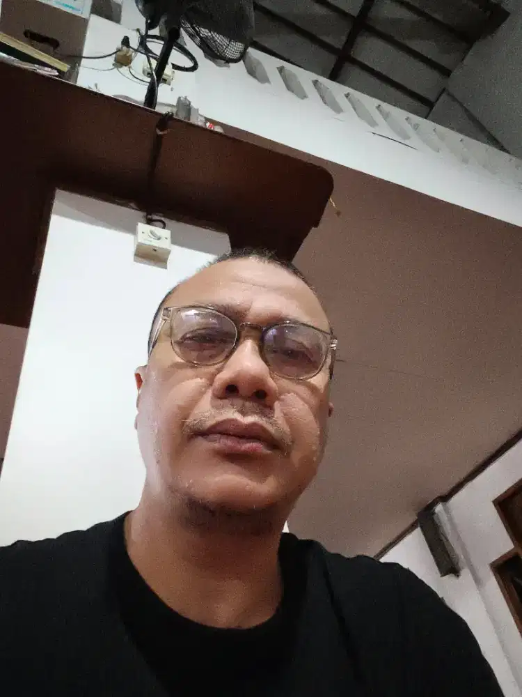 Supir harian mingguan bulanan