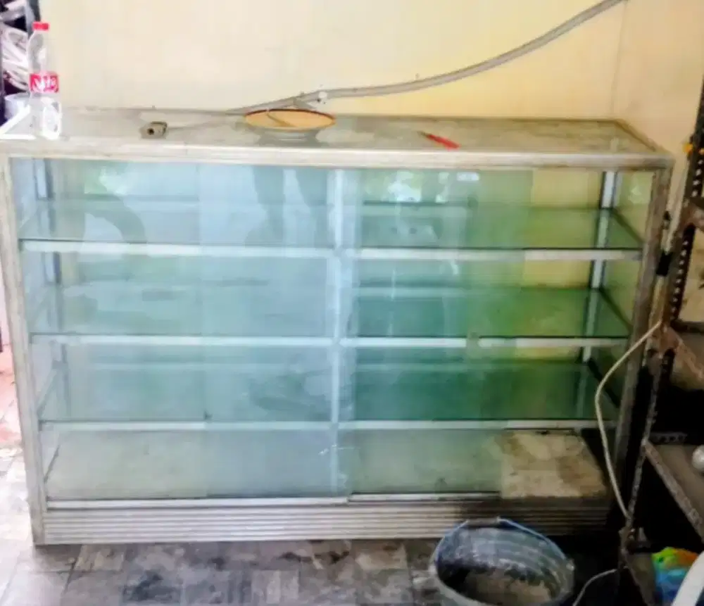 JUAL ETALASE BEKAS
