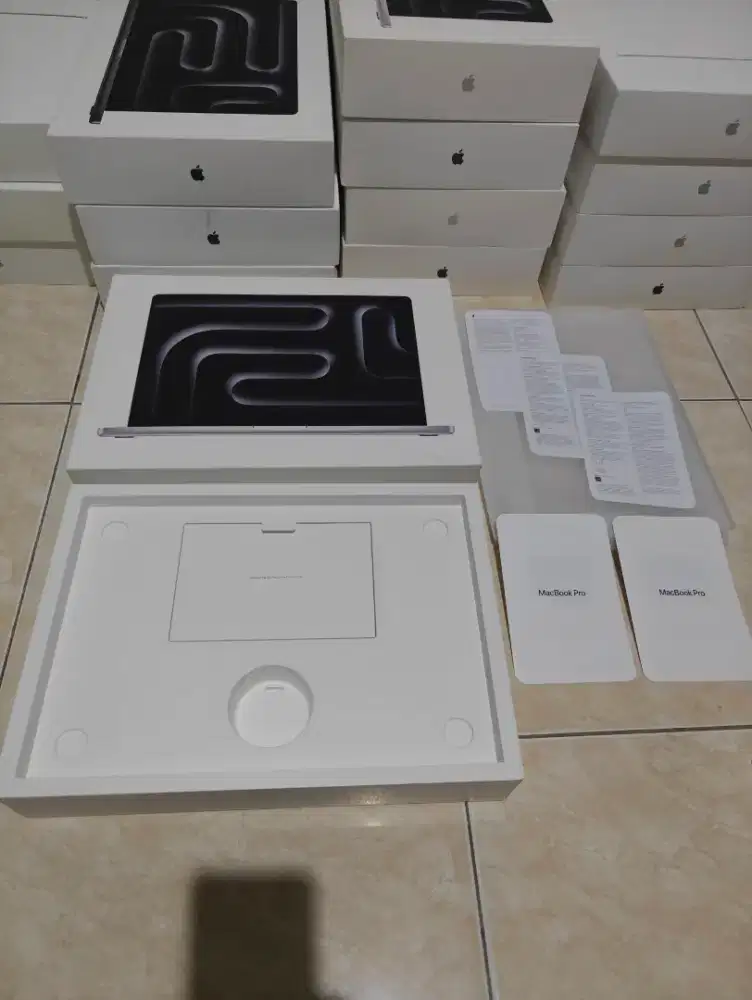 Box MacBook PRO 16 inci M3 PRO iBox Original Copotan