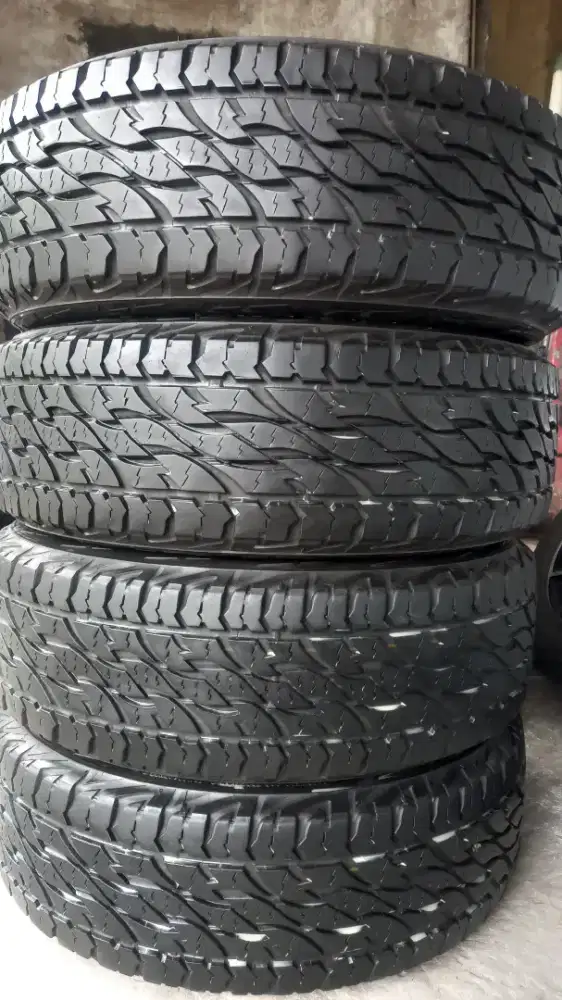 Ban bridgetone dueler at ukuran 225/65/17