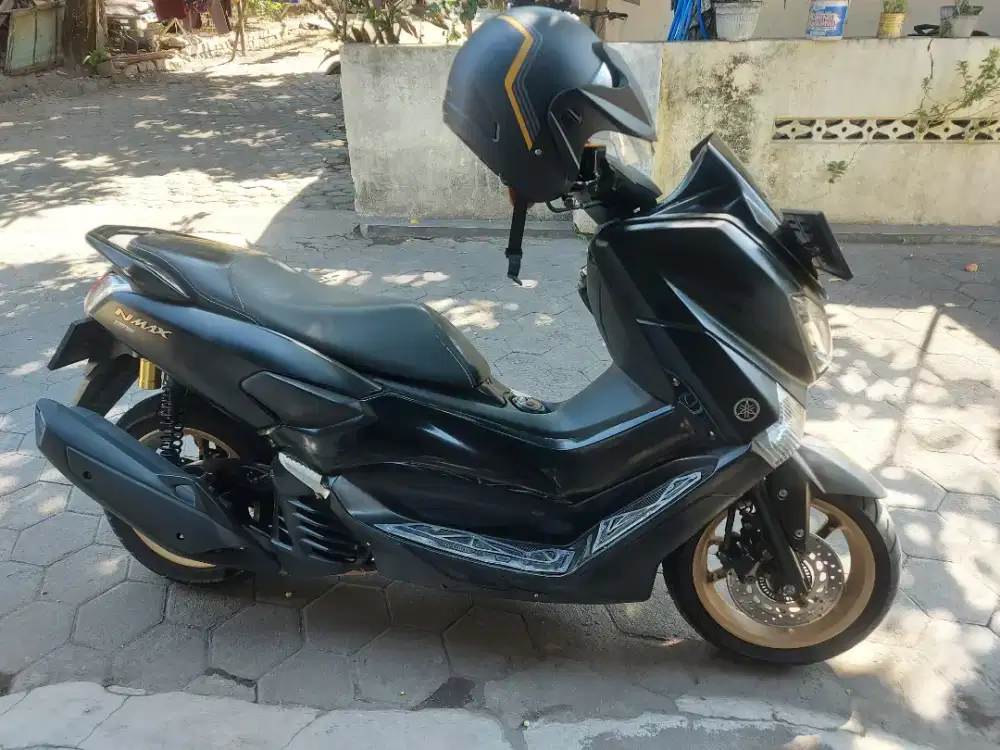N max favorite 2019 plat AB bantul