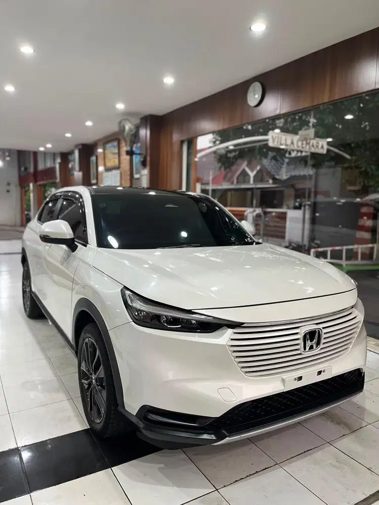 Honda HRV SE 2023 AT 1.5cc Tgn 1 Low KM Ful Original istimewa Like New