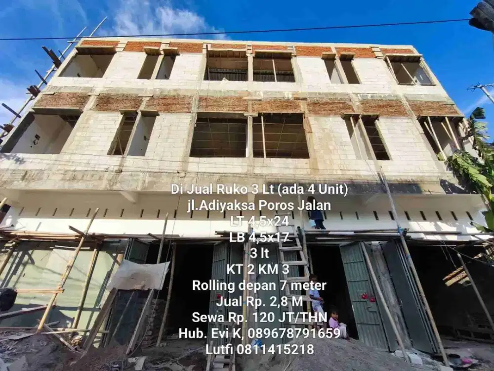Di Jual / Di Sewakan Ruko 3 lt, jl Adiyaksa 2 arah.