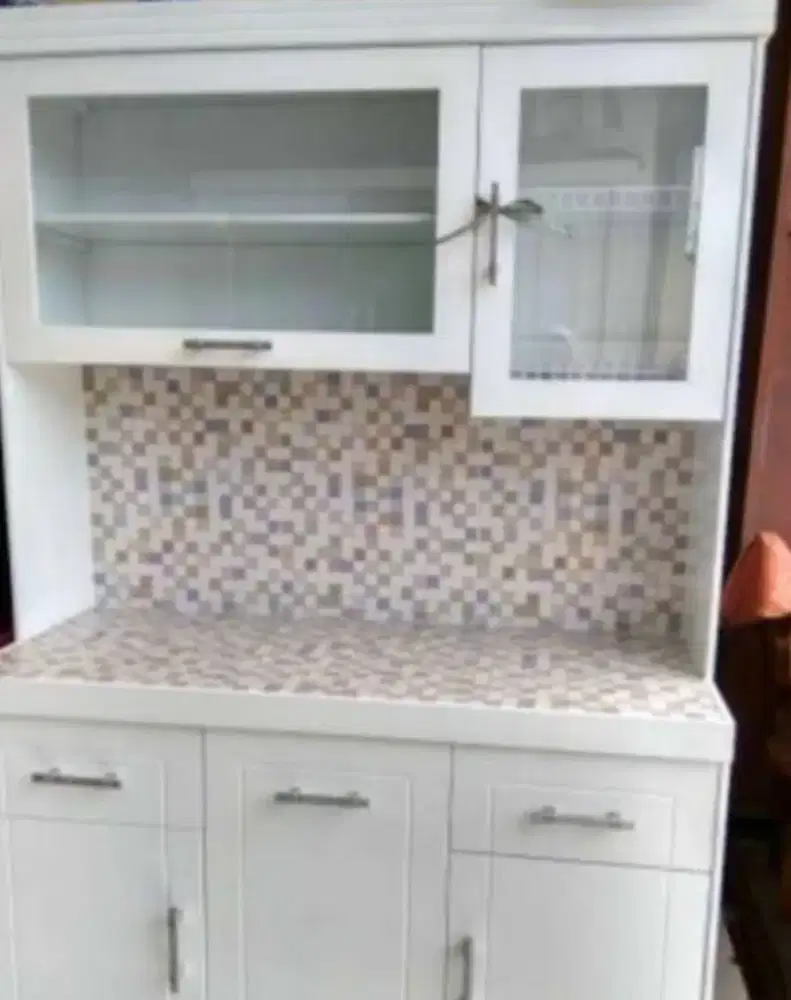 Lemari kabinet dapur (putih)