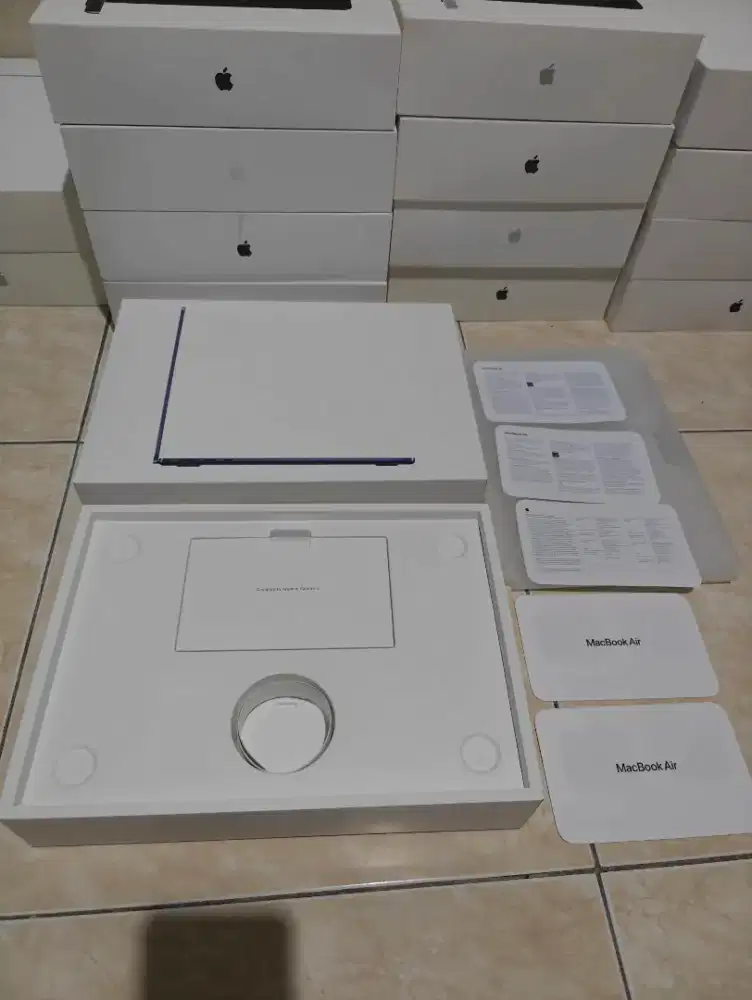 Box MacBook Air 13 inci M5 iBox Original Copotan
