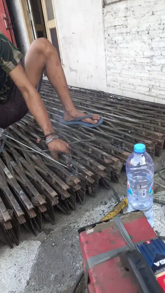 Tukang spesialis rolling door folding gate murah