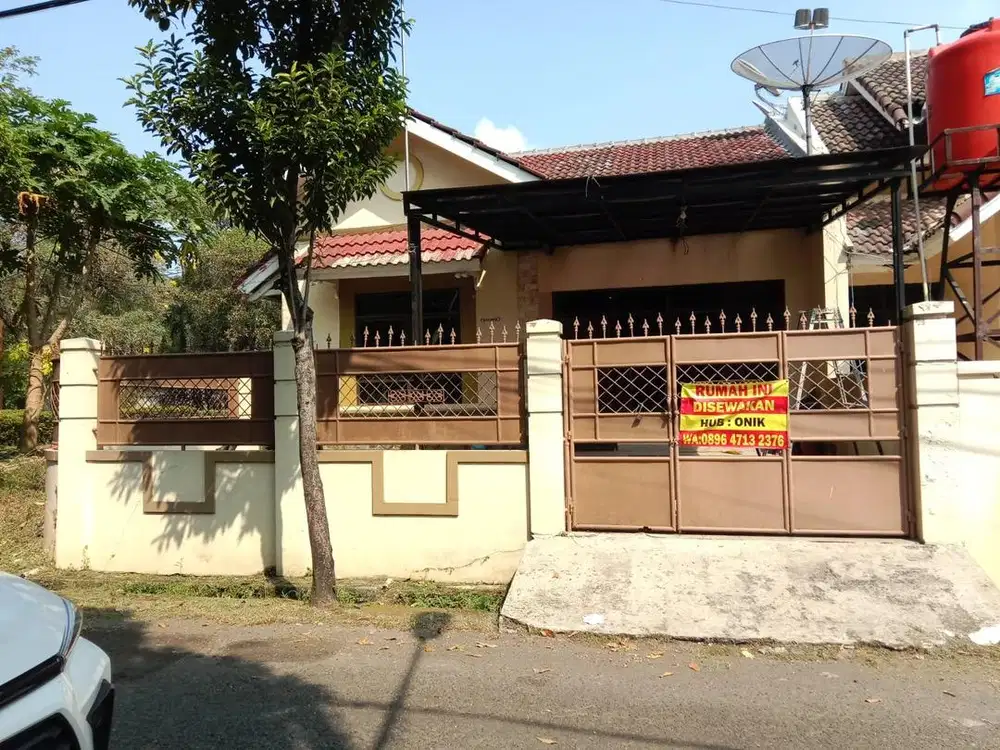 Disewakan/ dijual rumah resinda