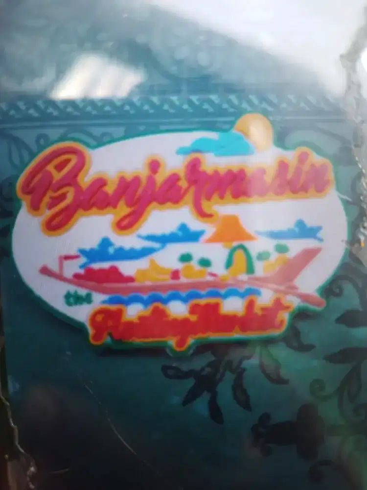 TEMPELAN KULKAS BERANEKA WARNA DARI KARET