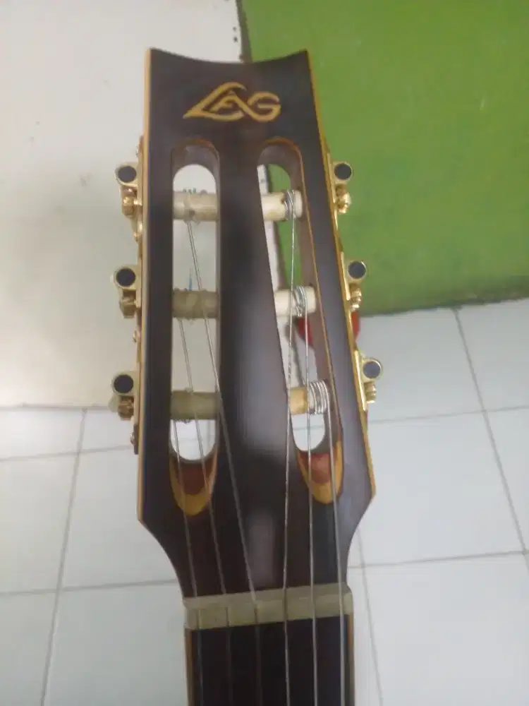 Gitar super klasik LAG 4 season prancis edisi kidal special