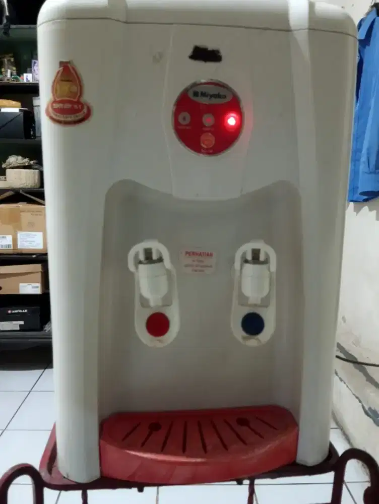 Dispenser Miyako hot & normal + rak besi dispenser
