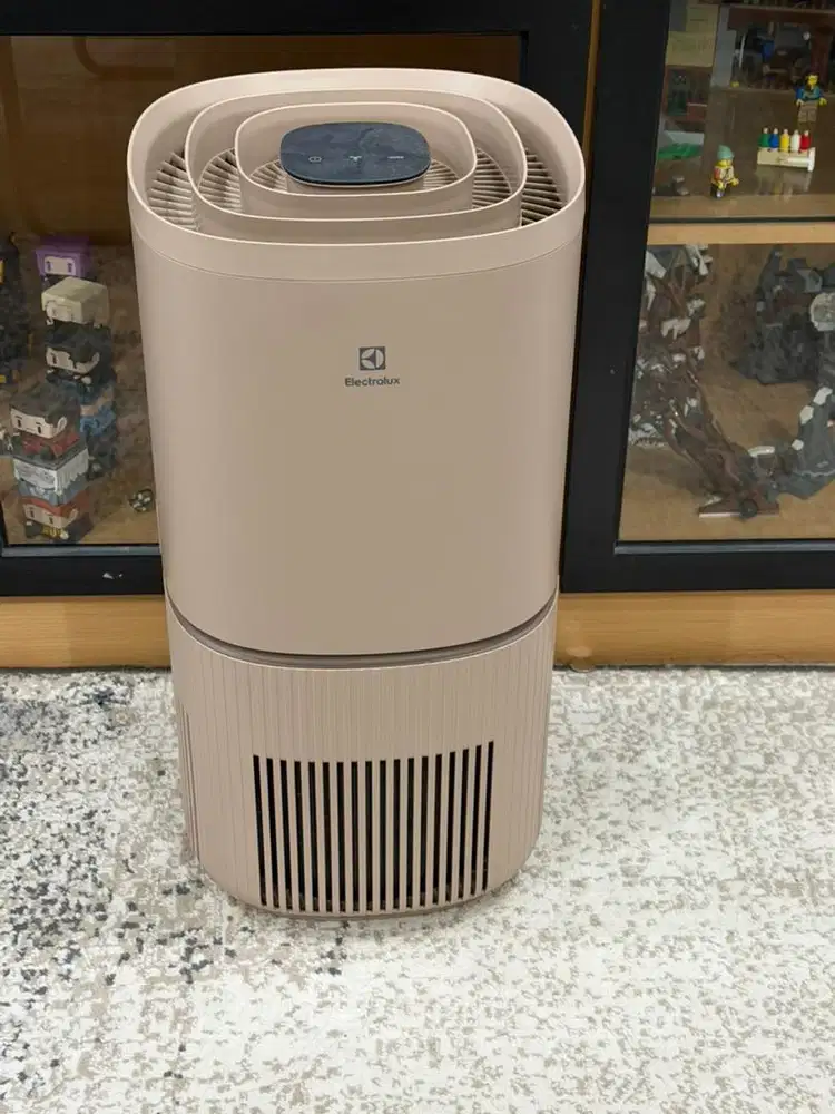 Dijual air purifier electrolux type EP 53-47WBA
