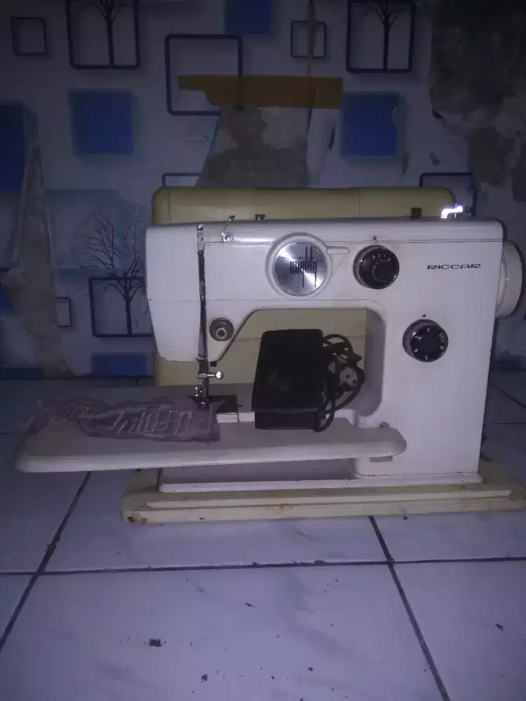 Mesin lubang kancing fullboxs