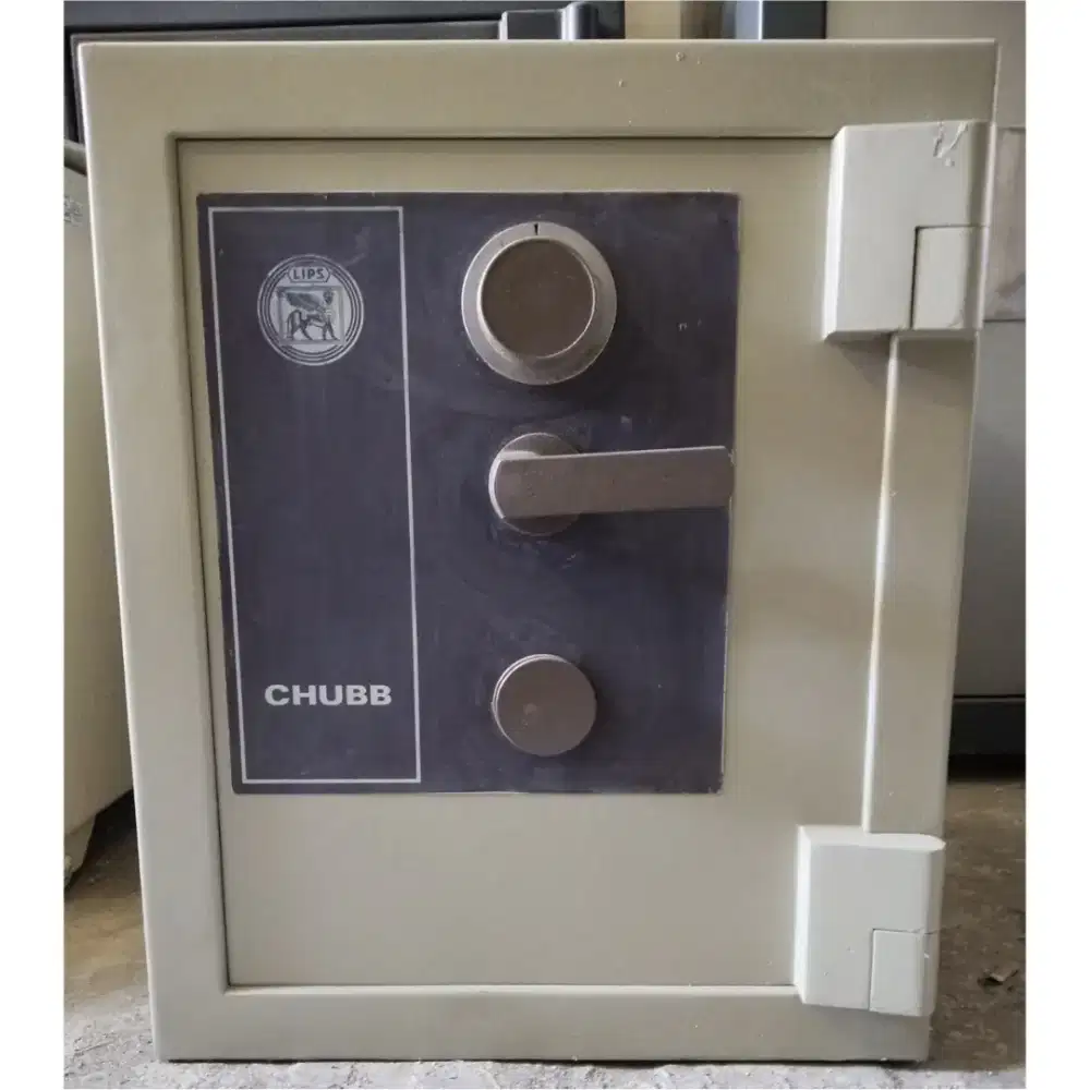 Brankas Chubb Lips T. 64 Bekas Brangkas Chubbsafes Second Tahan Api