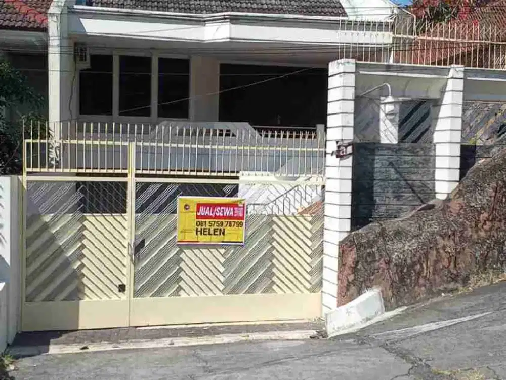 dijual atau disewakan Rumah Bagus 2 lantai di area Gajahmungkur