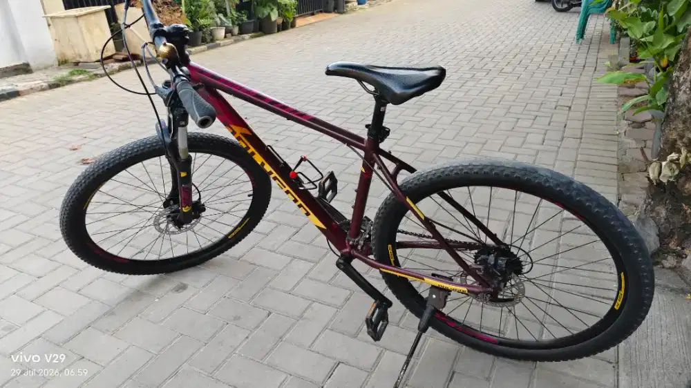 Jual Sepeda MTB Polygon Premier 4 Ukuran M