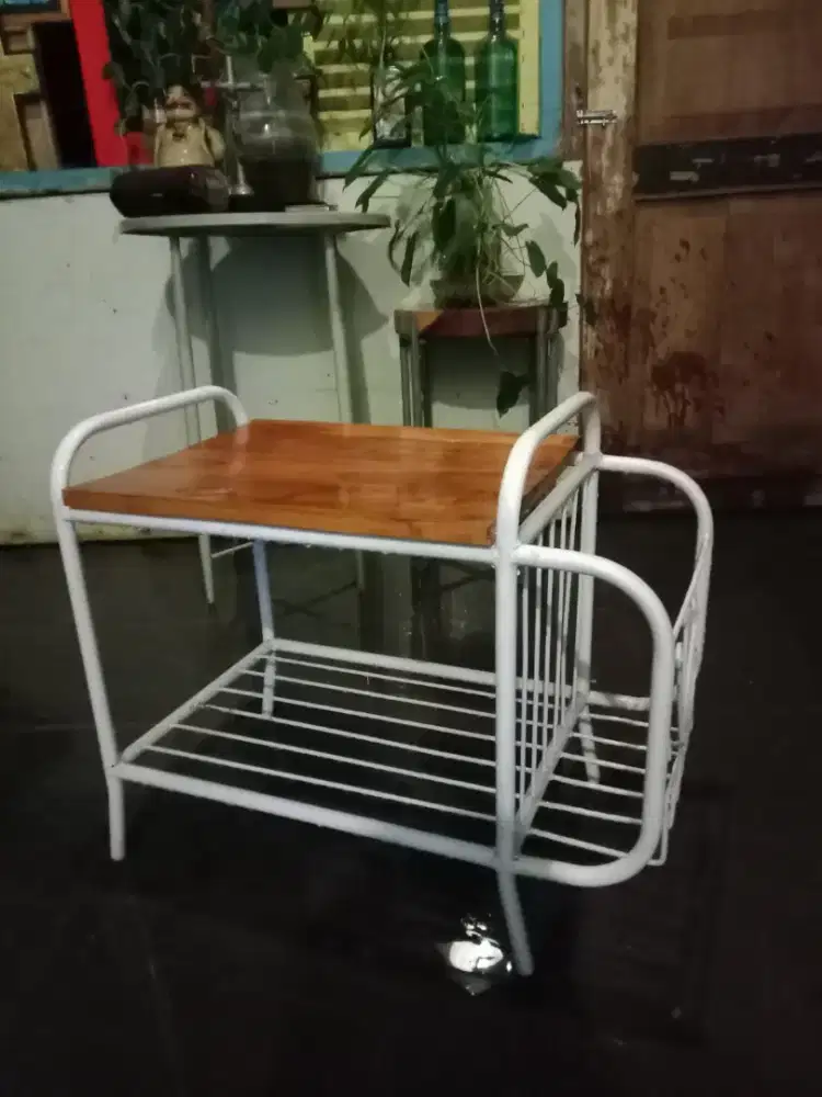 Rak majalah 60cm x 40cm x 50cm