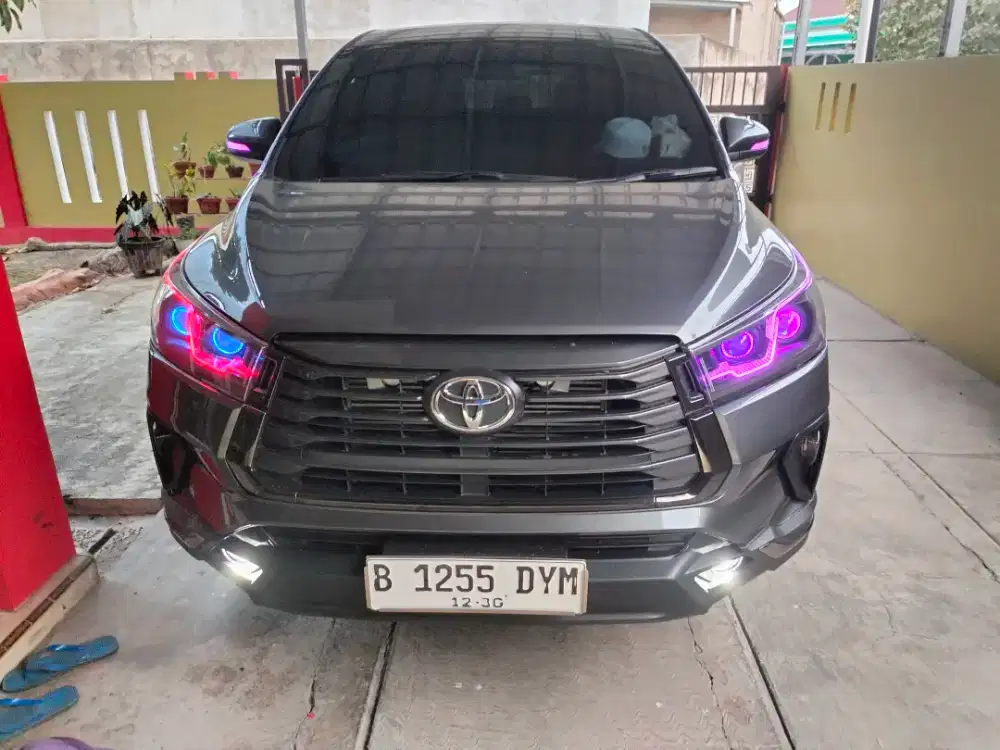 Innova diesel metik 2025, kilometer br 9rb, istimewa, like new