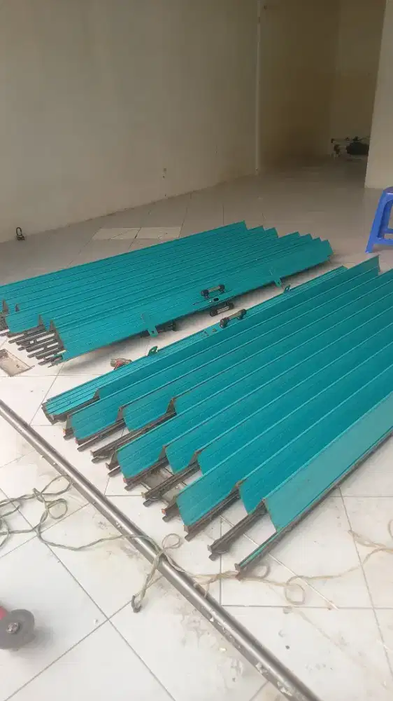 Tukang service pintu rolling door dan folding gate murah
