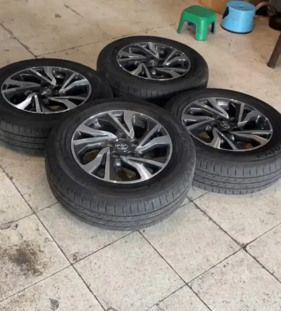 OEM INNOVA REBORN FACELIFT RING 16