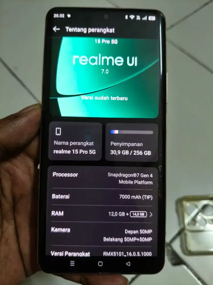 Realme 15 pro 5g ram 12/256 hp dan charger