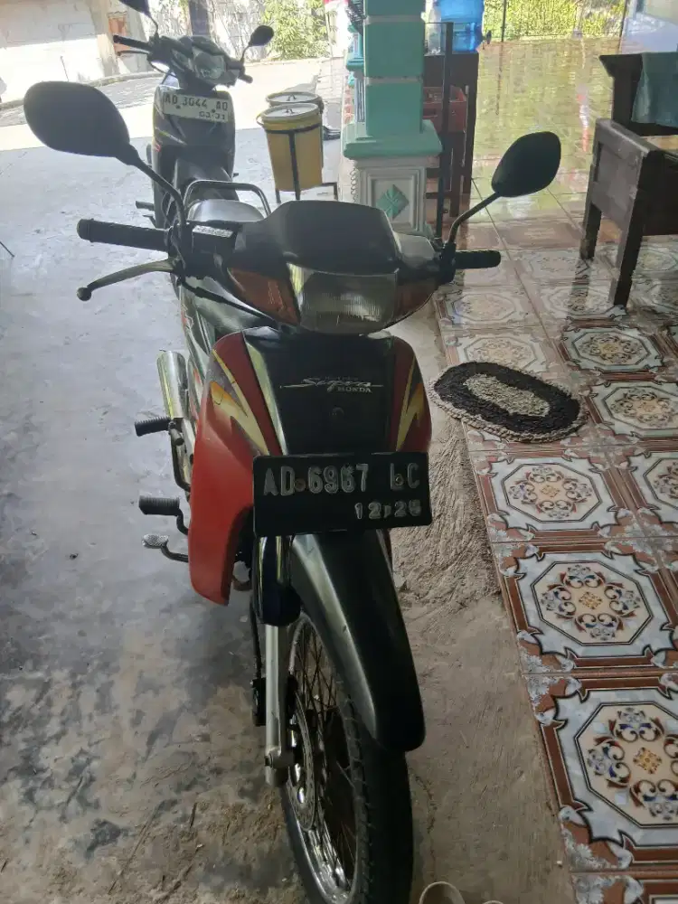 Honda Supra 2000
