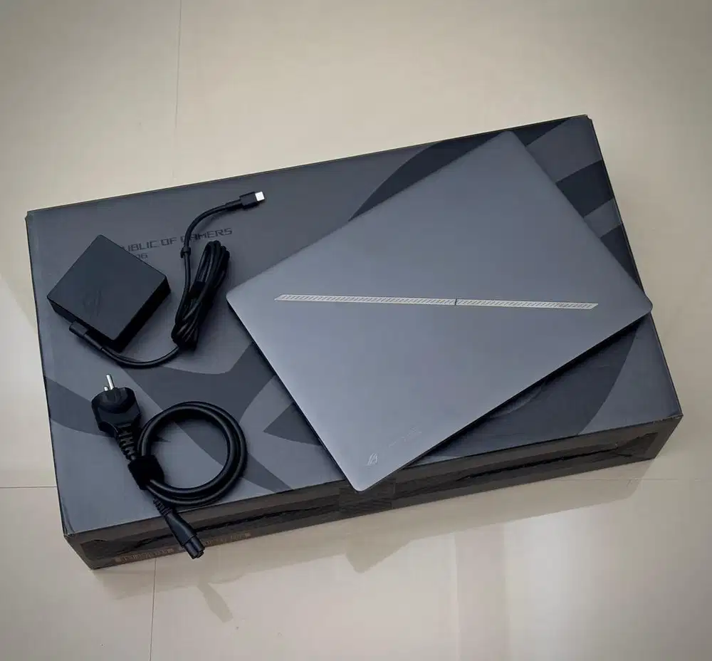 ASUS ROG Zephyrus G14-GA403WM