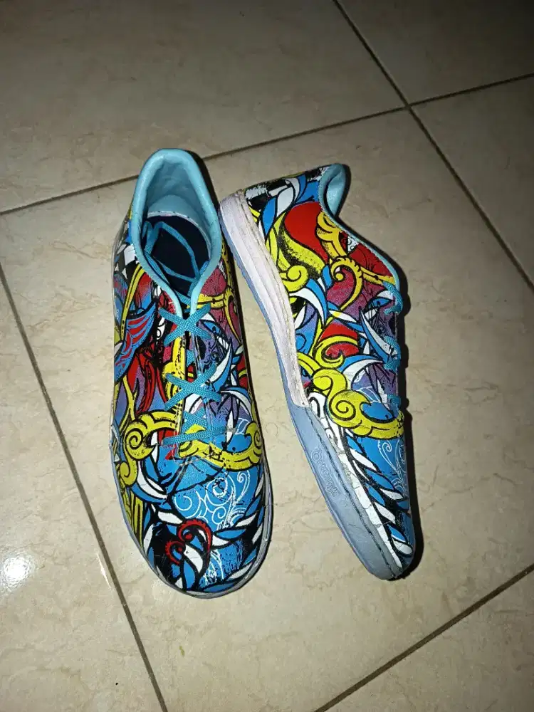 sepatu futsal dan bola