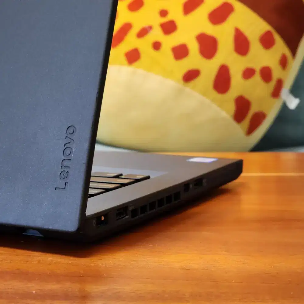 Laptop Anak Kuliahan Thinkpad T460 FHD Core i5 8GB Fresh Ready to Work