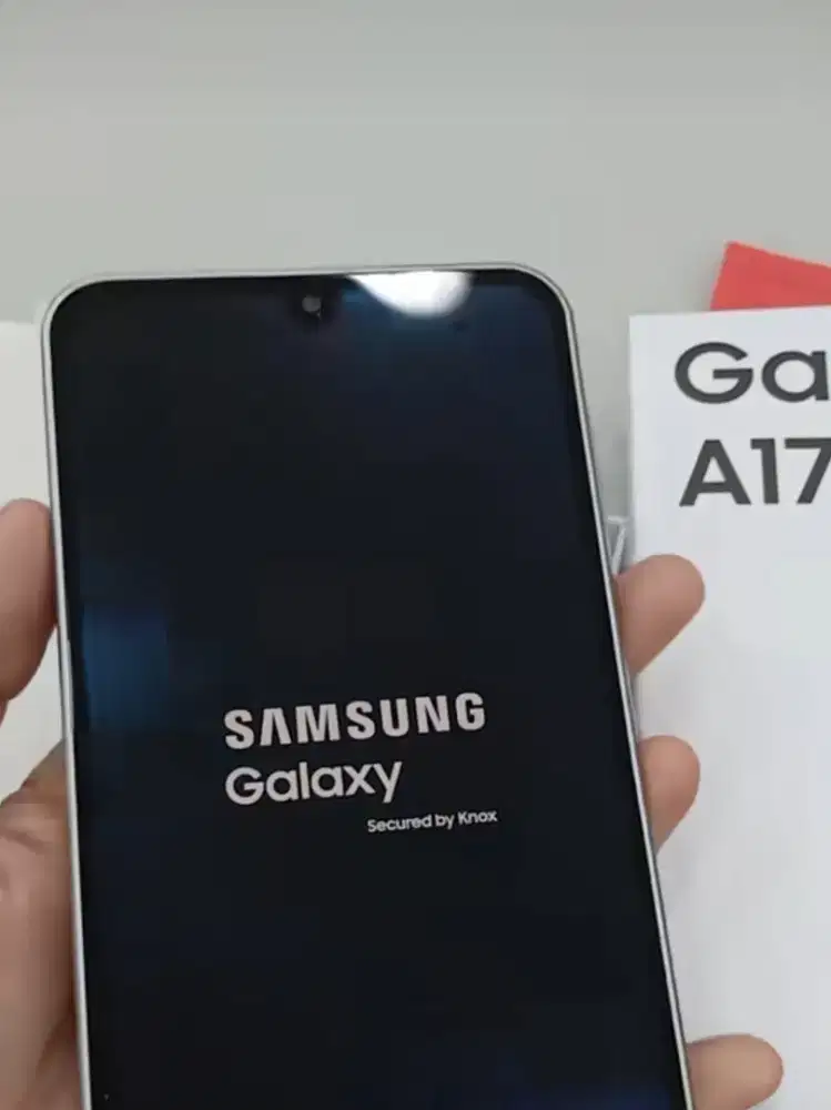 SAMSUNG GALAXY A 17 RAM 8 / 128 4G
