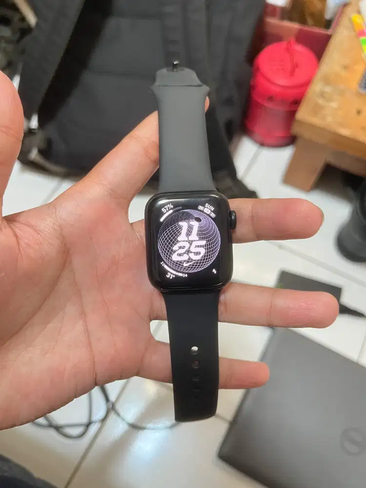 Apple Watch SE 3 40mm Digimap | BH 100% | Garansi Feb 2027