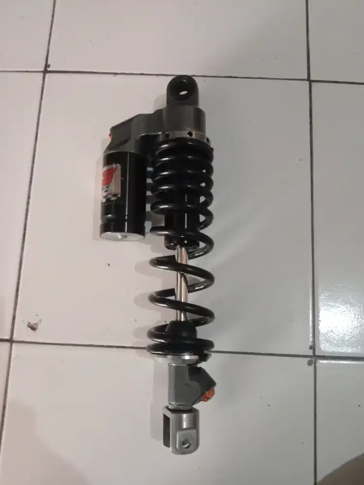 Shock breaker yss untuk motor matic