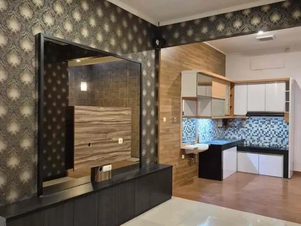 dijual rumah cantik semi furnished di Taman kopo indah 5 bandung