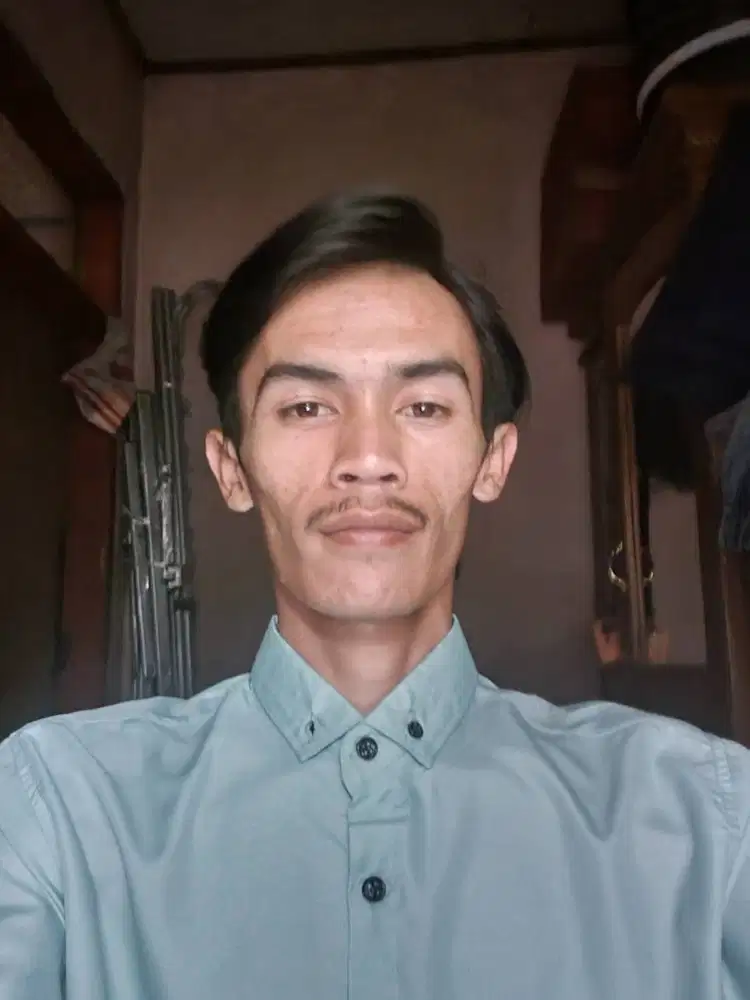 butuh pekerjaan