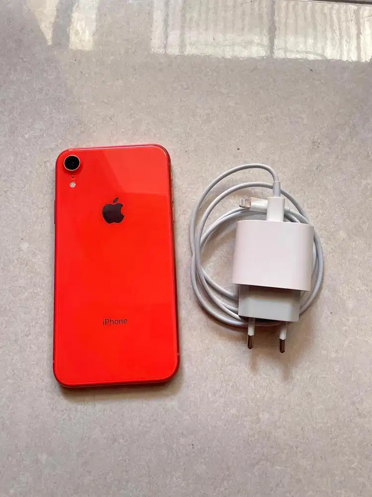 iphone xr 64gb (no box)