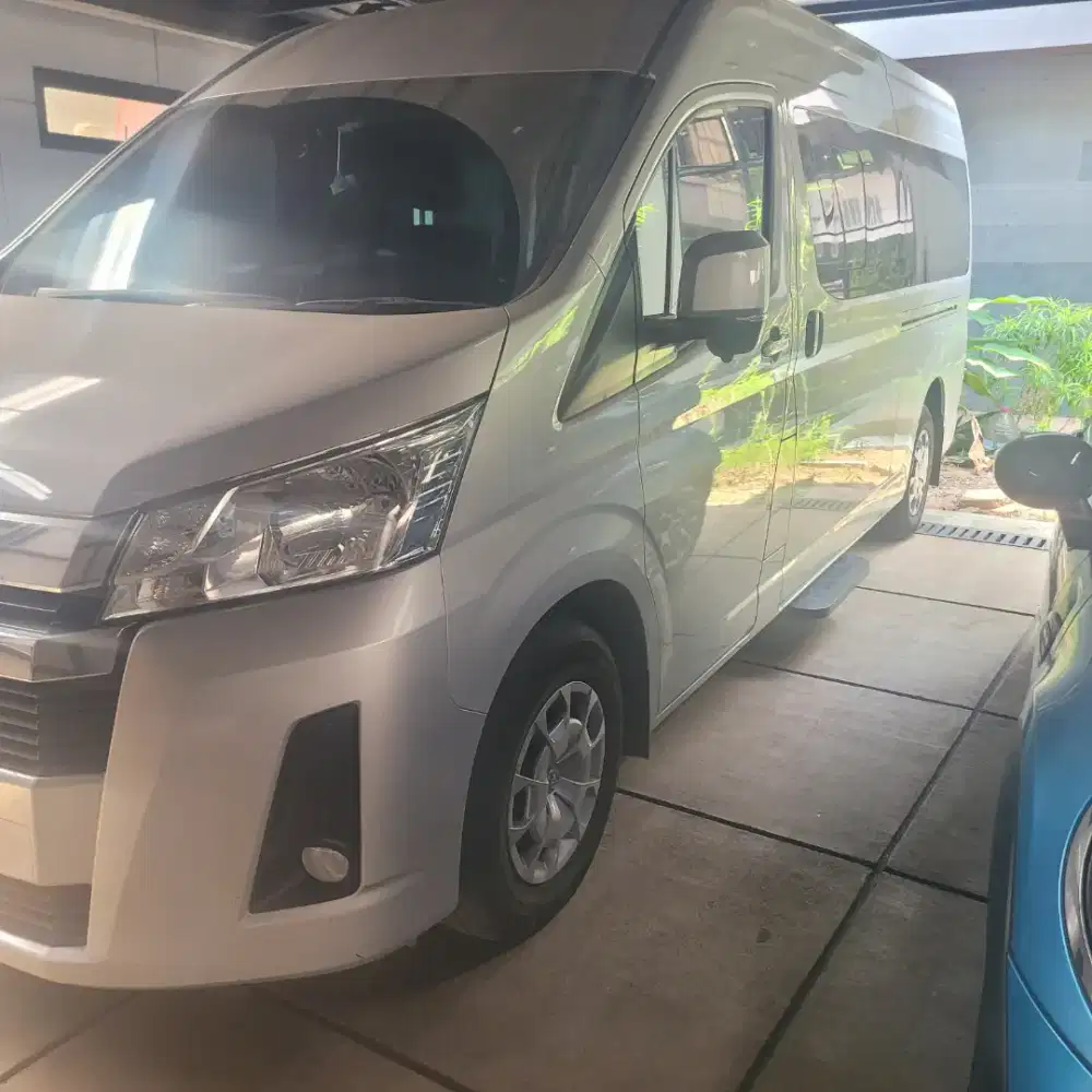 Hiace Premio 2025 km 8000-an