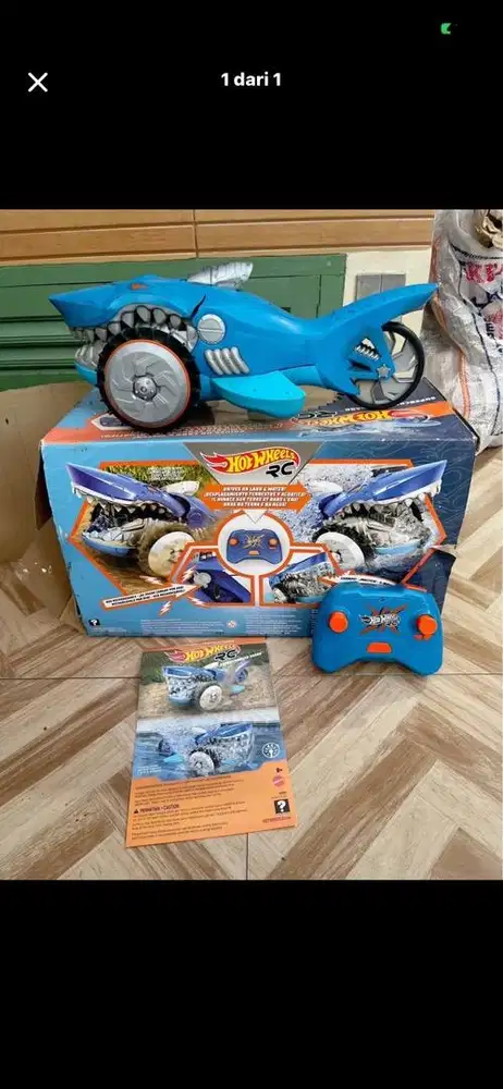Hotwheels RC supercharge shark