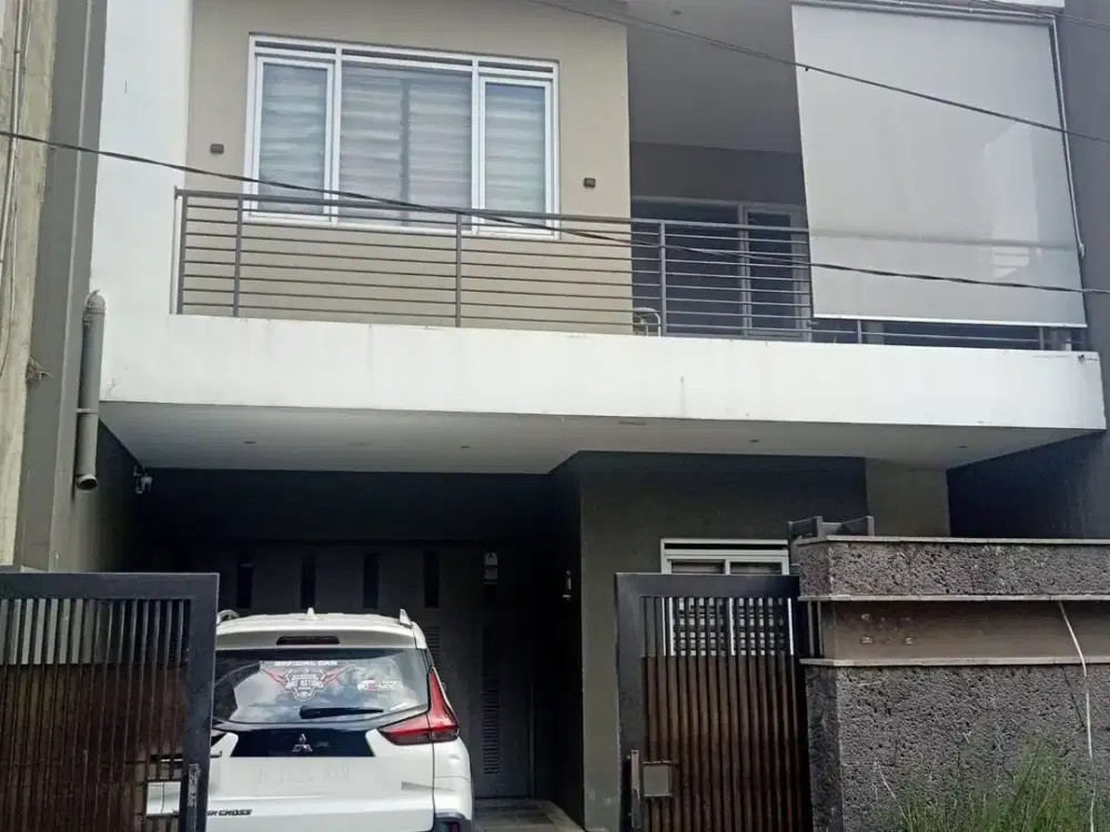 Disewakan Rumah Kantor (Rukan) 2 Lantai Pinggir Jalan Strategis | Cocok untuk Kantor, Klinik, Kursus, Bimbel, & Berbagai Usaha