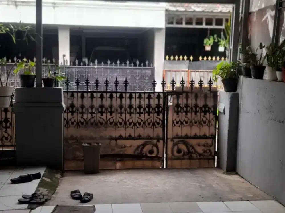 Disewakan Rumah Murah Full Furnished Nego, Di Perum Duta Indah Bekasi