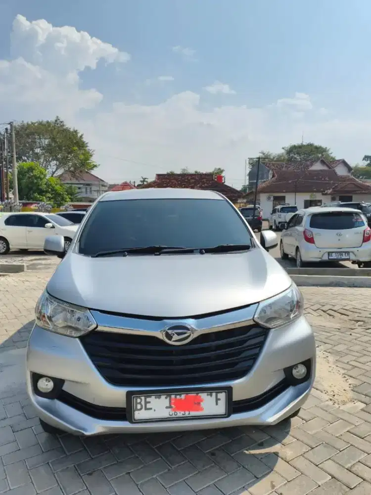 Xenia r 2016 pajek hidup sampai Juni