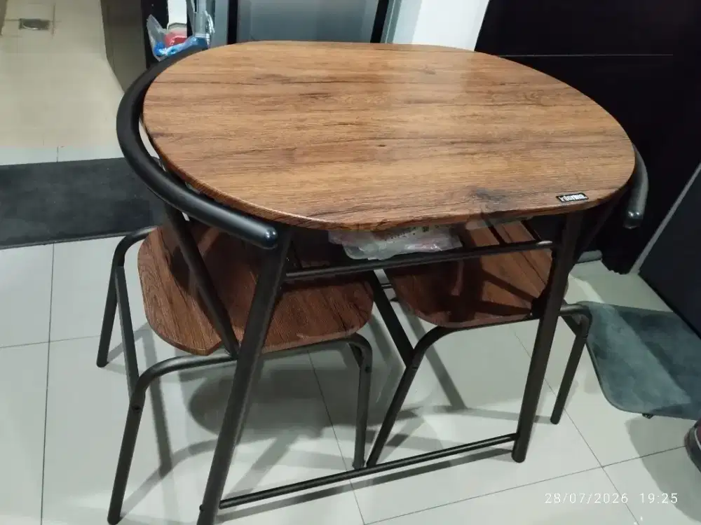Meja Makan Set Informa Minimalis Bagus