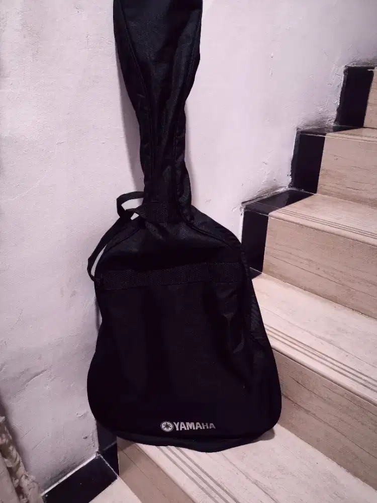 Jual gitar Yamaha C40 Clasik