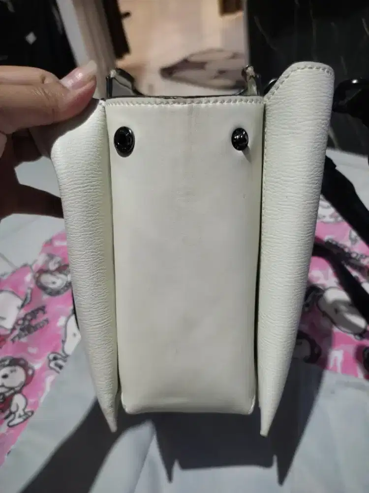 Tas Charles& Keith