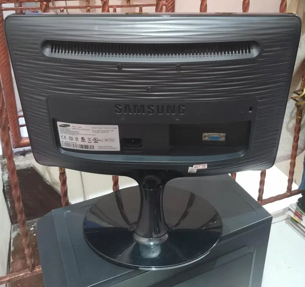 Komputer full set core i3 ram 8gb SSD 120gb HDD 320gb murmer
