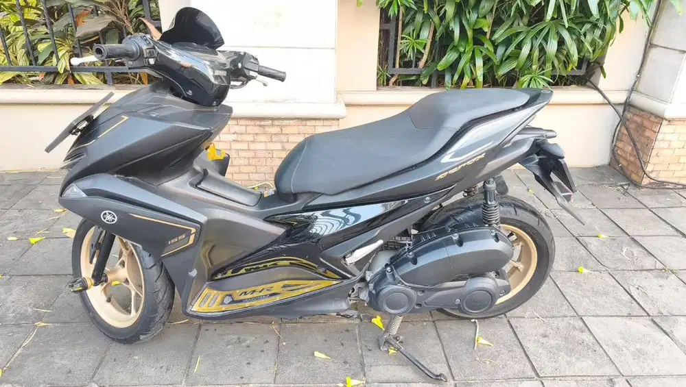 Di jual Aerox 2019 ABS VVA
